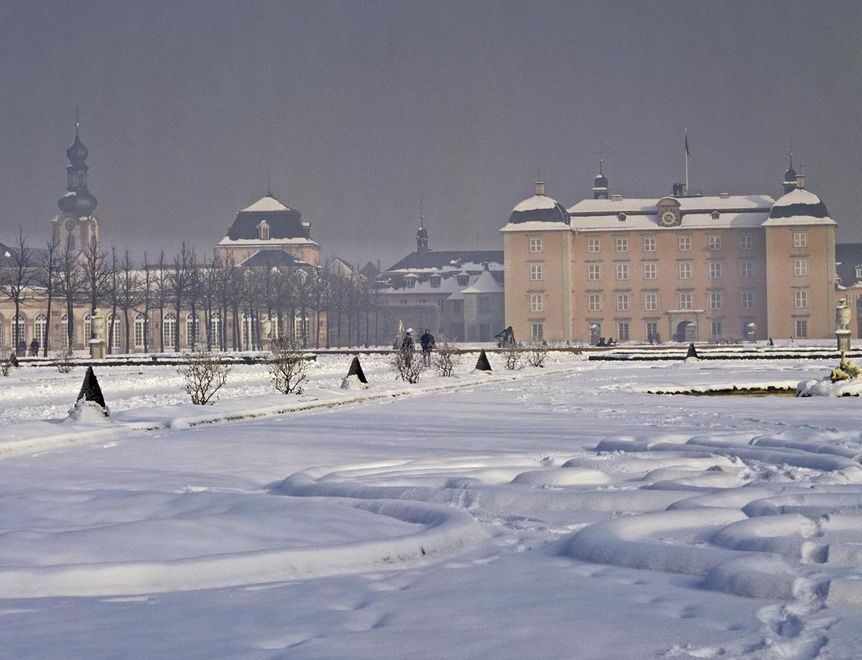 Kreisparterre im Schnee, Schwetzinger Schlossgarten