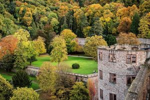 Schloss Heidelberg, Außen, Garten im Herbst